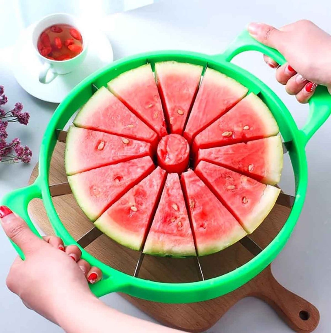 Cuts 12 uniform slices suitable for all types of melons - Tootooie