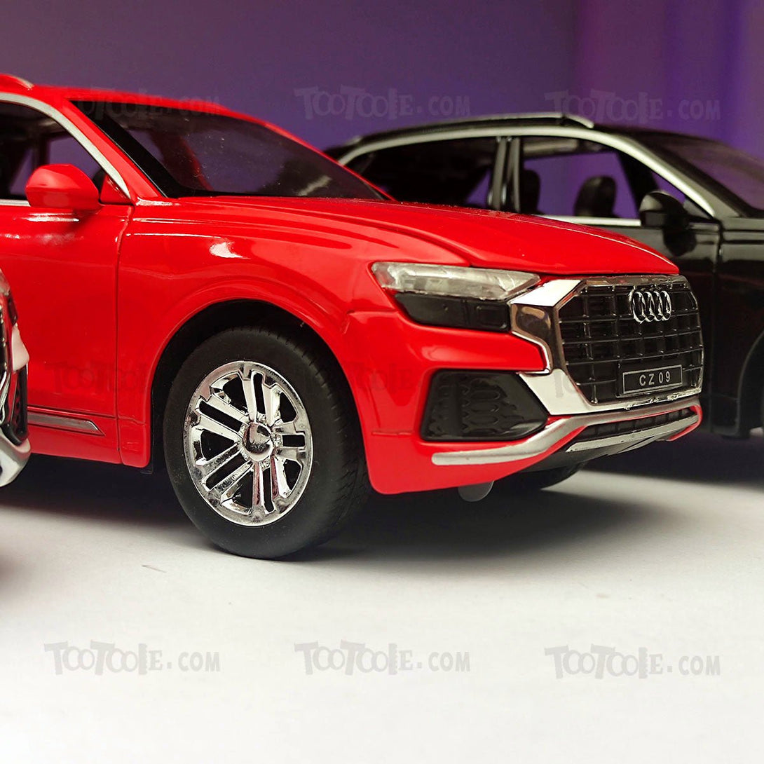 Diecast Car Audi Q8 Quattro Luxury SUV Pull Back Car Model with Sound Light - Tootooie