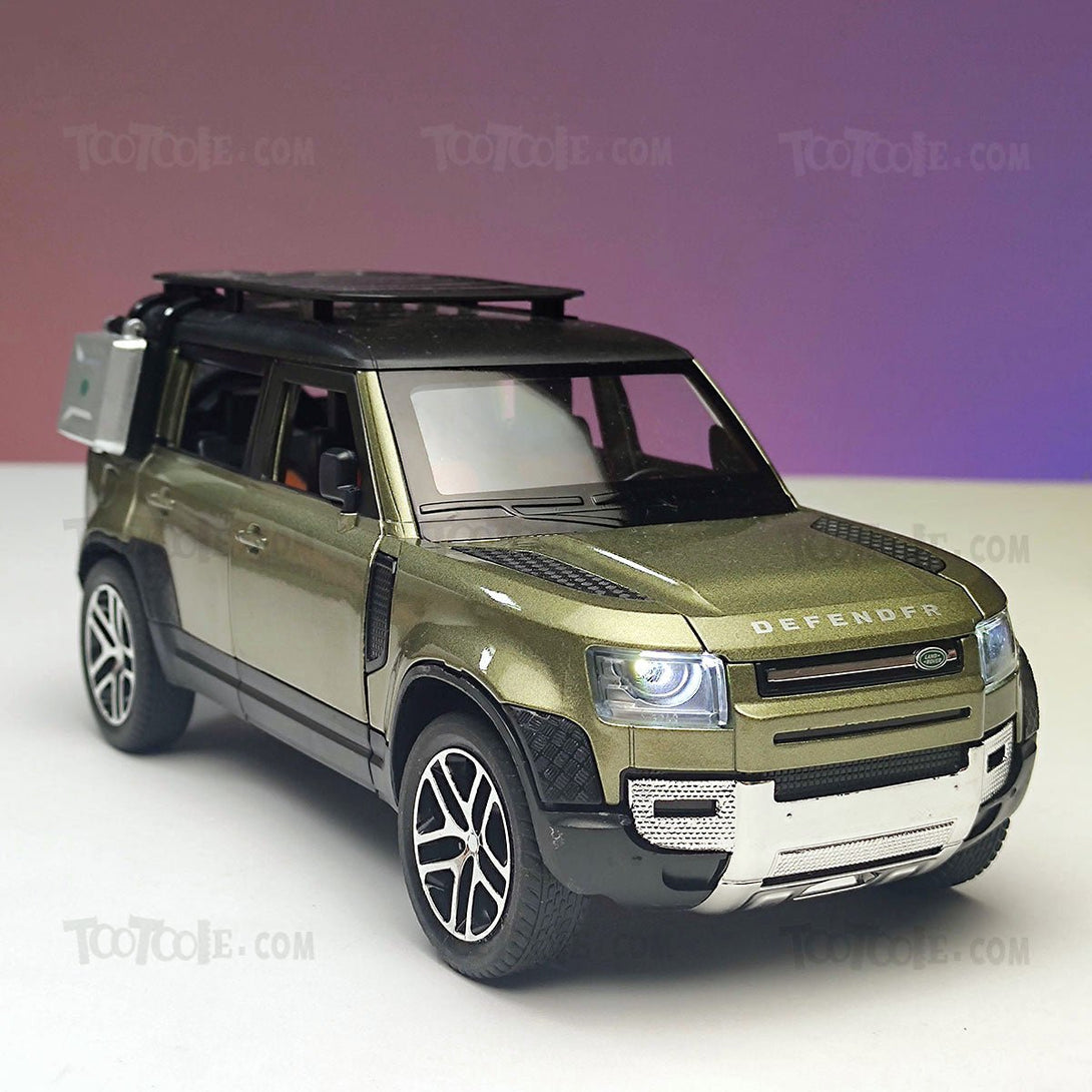 Diecast Car Land Rover Defender Luxury SUV Pull Back Car Model with Light - Tootooie